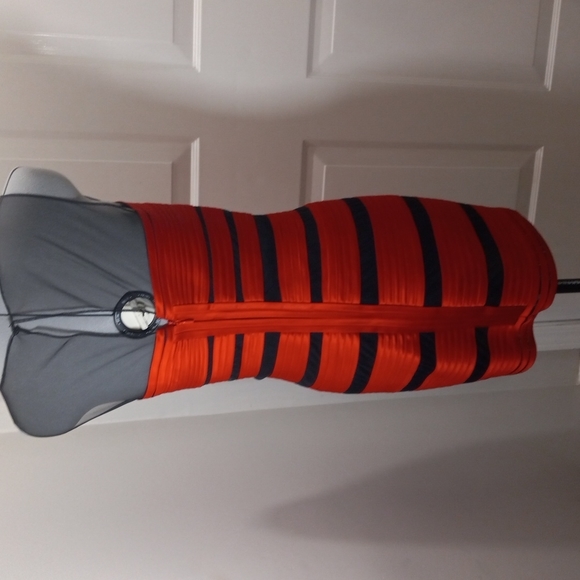 BCBG Size 4 Red and Black Mesh Inserts Bodycon Dress - Picture 5 of 7